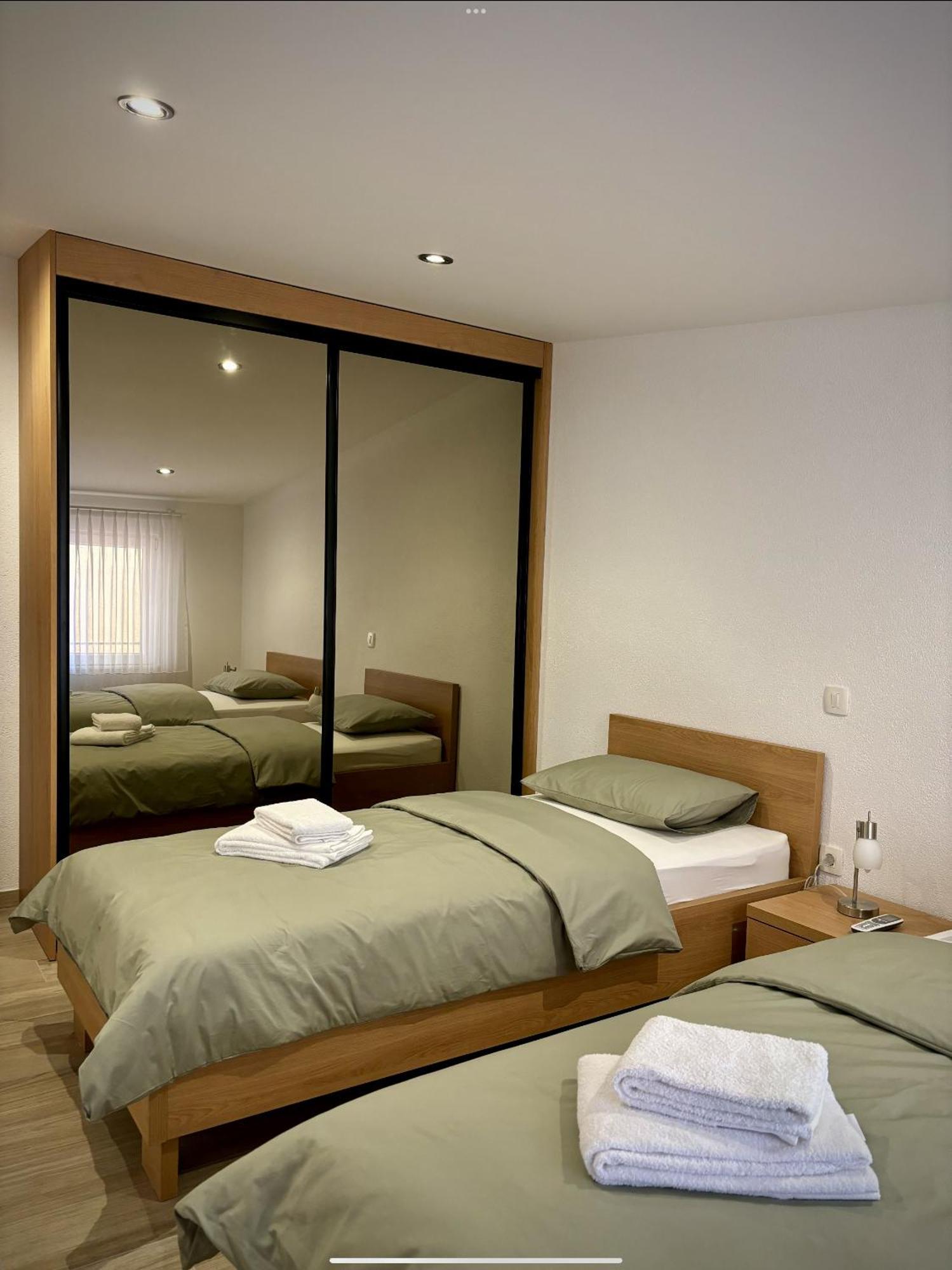 Grande Rosa Apartment Vrulje  Ngoại thất bức ảnh