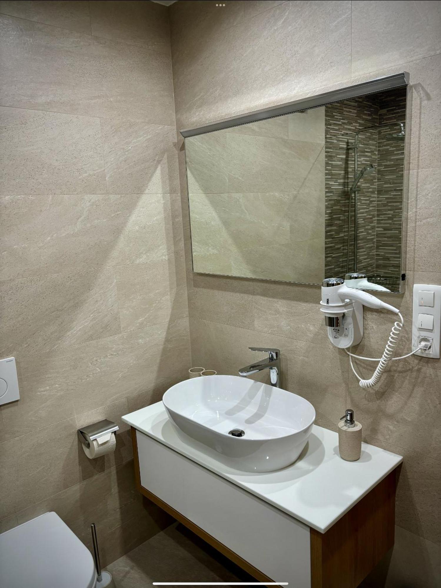 Grande Rosa Apartment Vrulje  Ngoại thất bức ảnh
